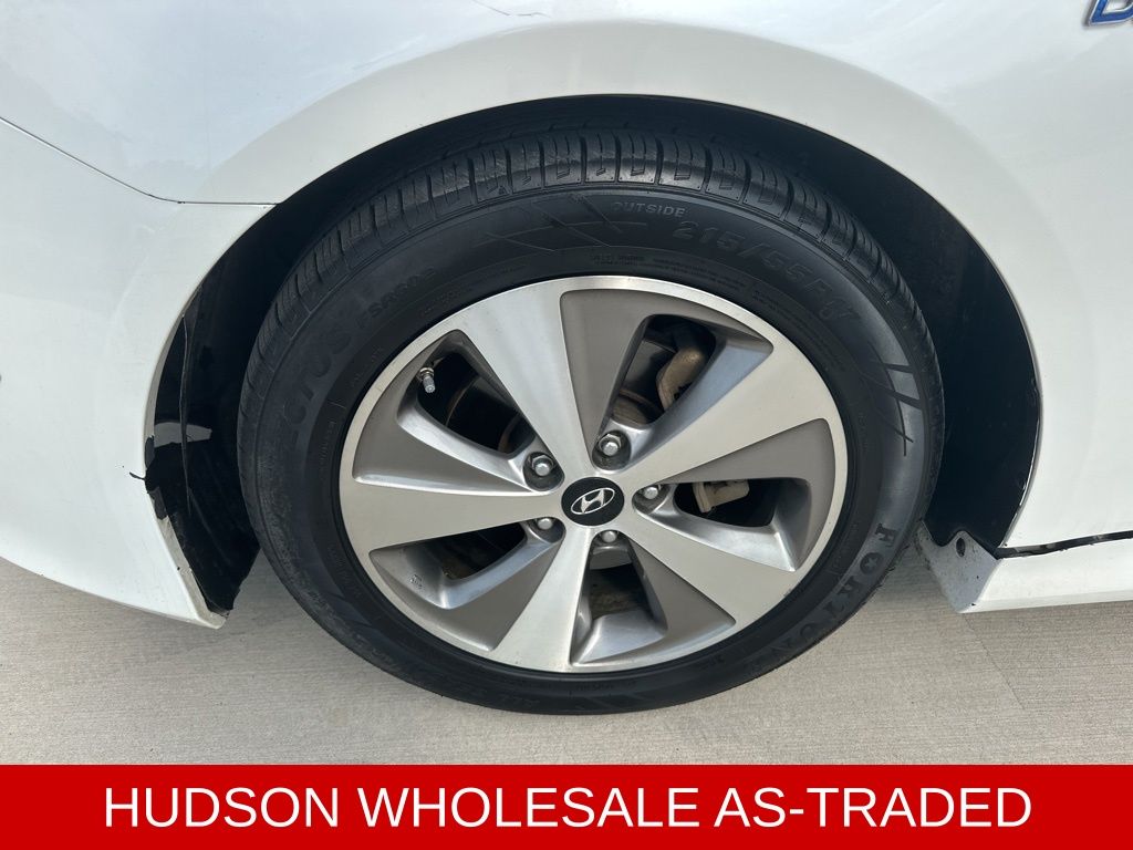 2012 Porcelain White Pearl Mica Hyundai Sonata Base FWD Sedan