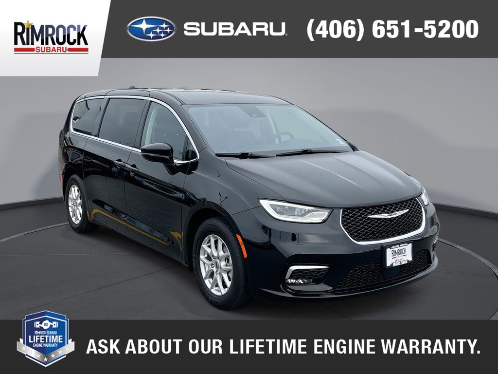 Diamond Black Crystal Pearlcoat 2024 Chrysler Pacifica Touring L FWD Minivan Front-Wheel Drive 9-Speed Automatic