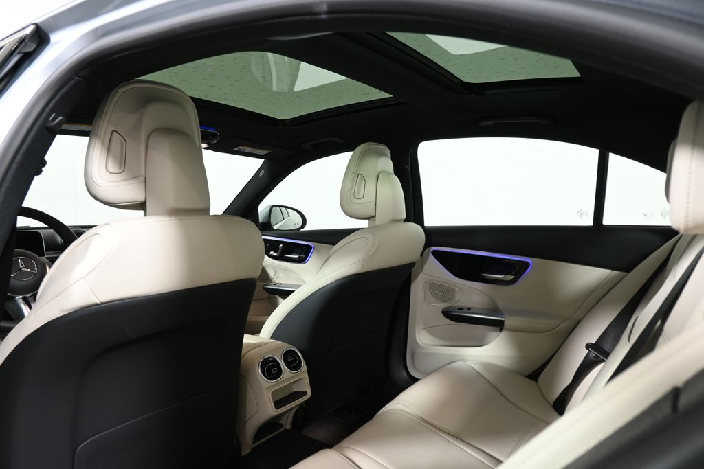 Thumbnail: 2025 Mercedes-Benz C-Class - 32