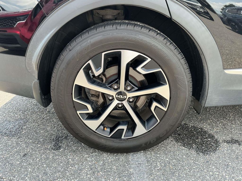 Used 2023 Black Kia EX image 18