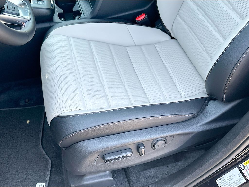 2025 Honda CR-V Sport Touring 21