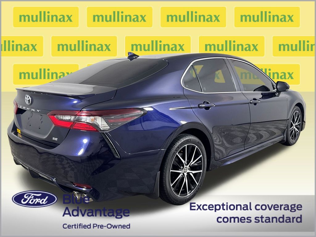 Certified Used 2022  Toyota SE image 4