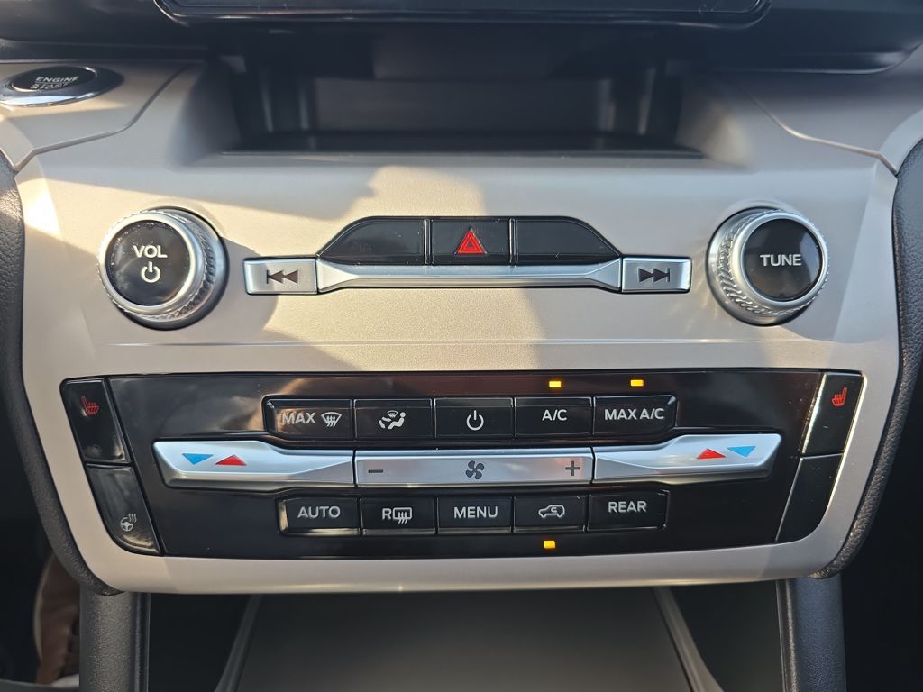 Certified Used 2023 Black Ford XLT image 32