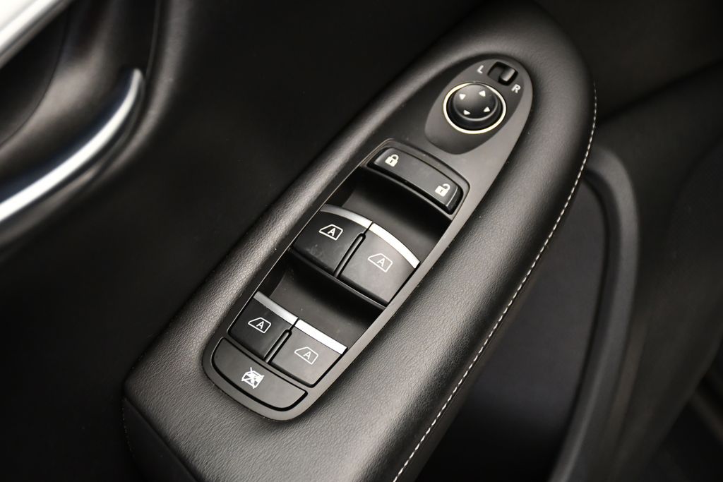 Thumbnail: 2021 INFINITI QX50 - 32