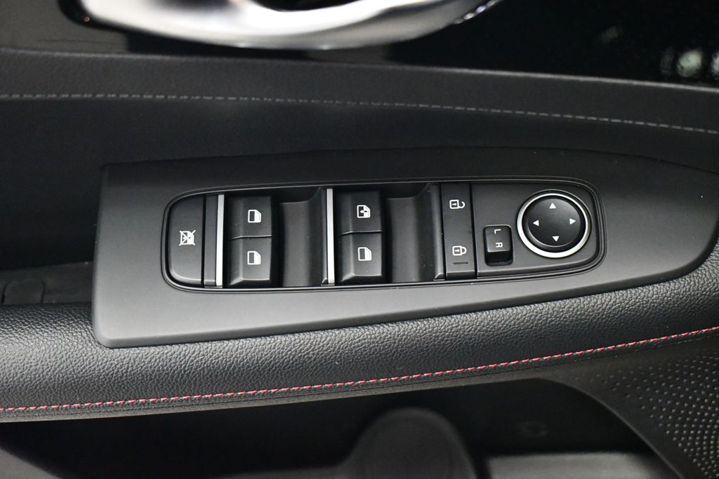 Thumbnail: 2023 Kia Forte - 16