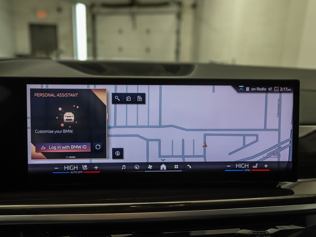 Thumbnail: 2025 BMW X7 - 15