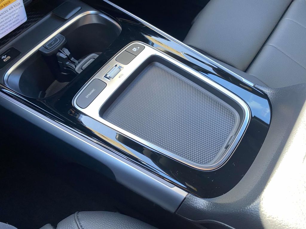 Thumbnail: 2025 Mercedes-Benz GLB - 32