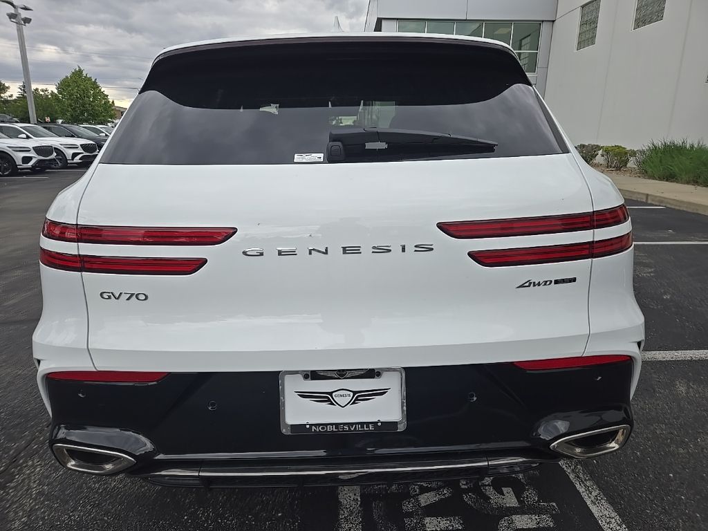 2026 Genesis GV70 Sport Prestige 7