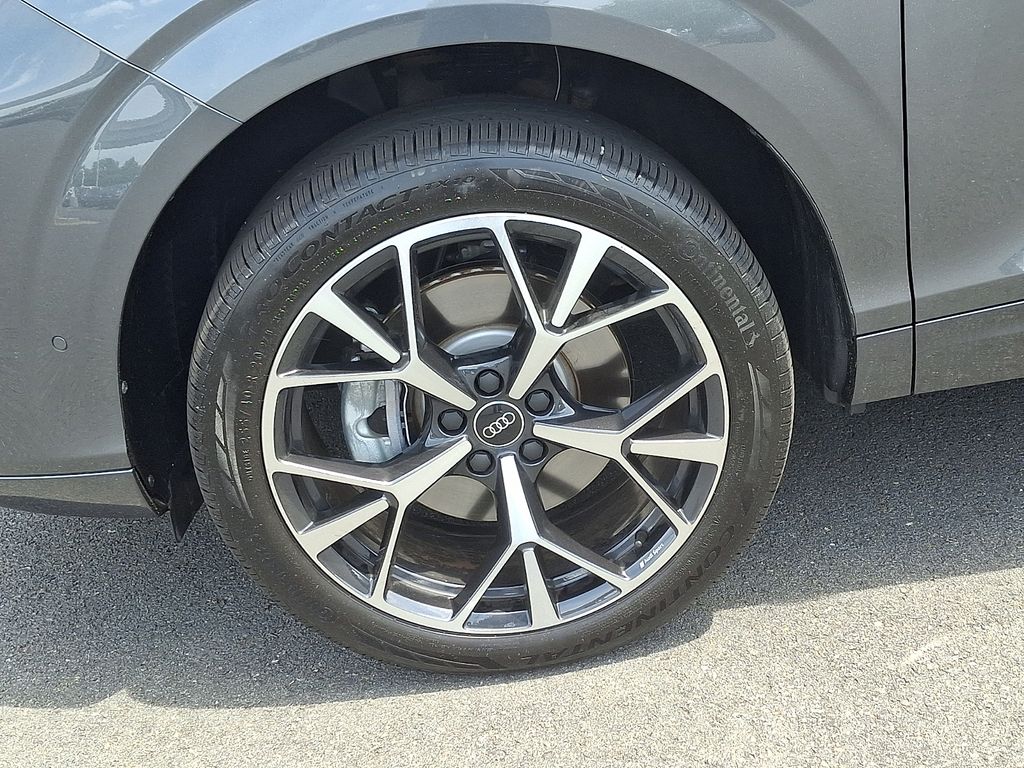 Thumbnail: 2026 Audi Q3 - 8
