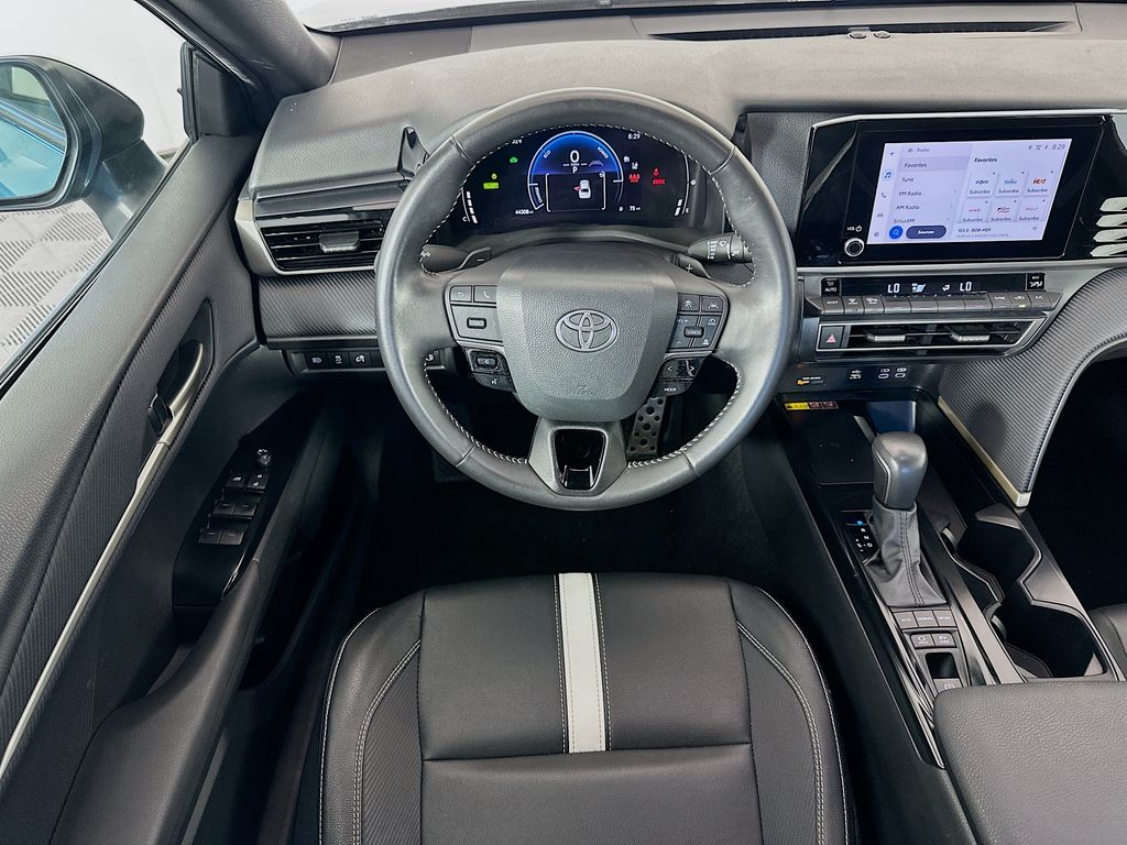 Thumbnail: 2025 Toyota Camry - 21