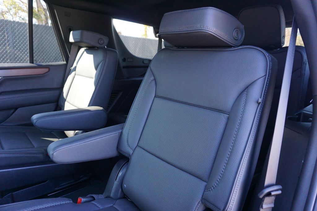 Thumbnail: 2025 GMC Yukon - 13