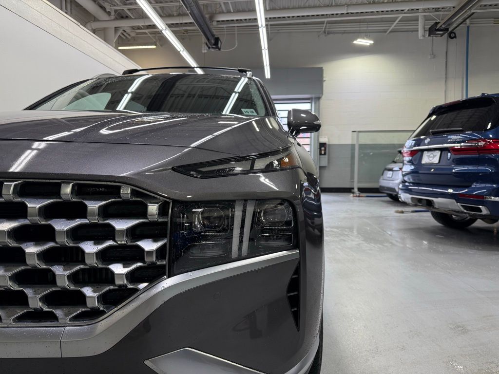 2023 Hyundai Santa Fe Limited 9