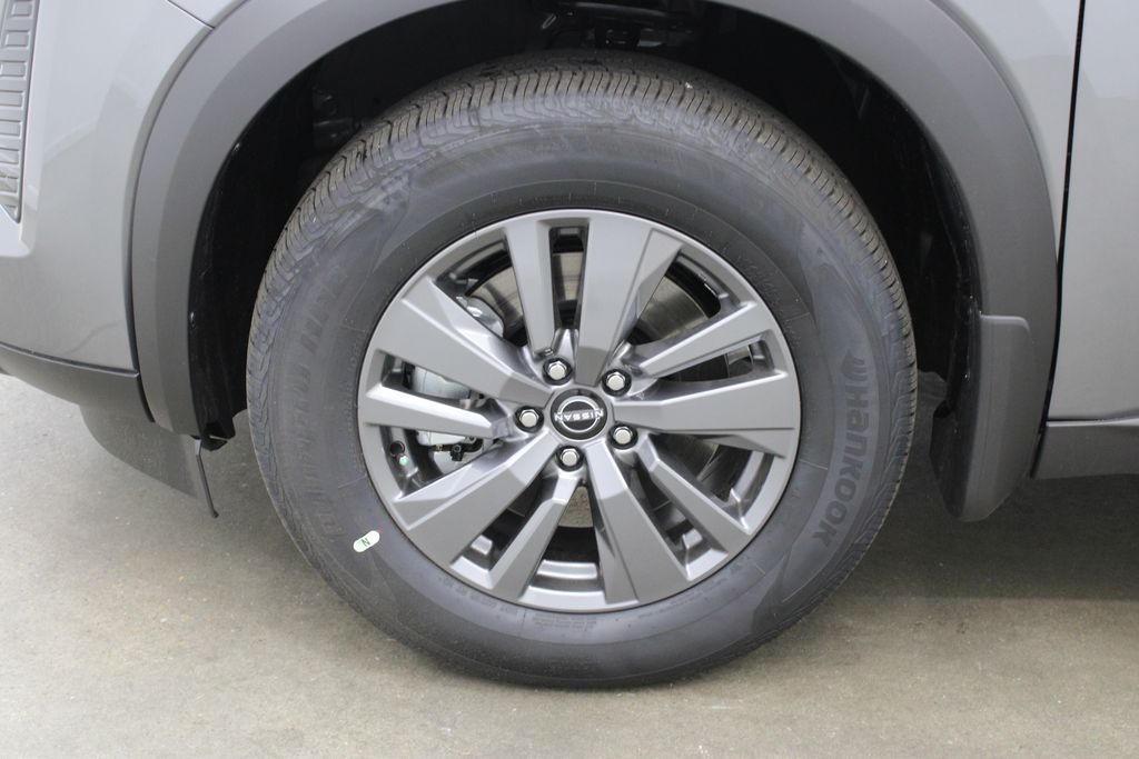new 2026 Nissan Pathfinder car, priced at $36,175