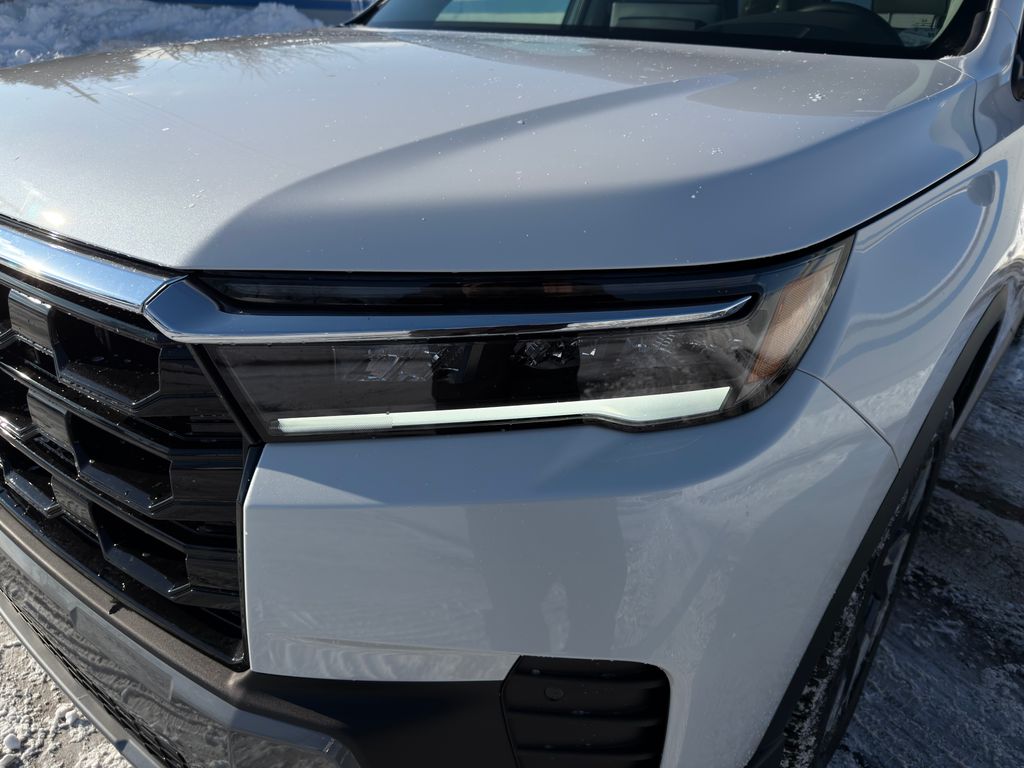 Thumbnail: 2026 Honda Pilot - 9