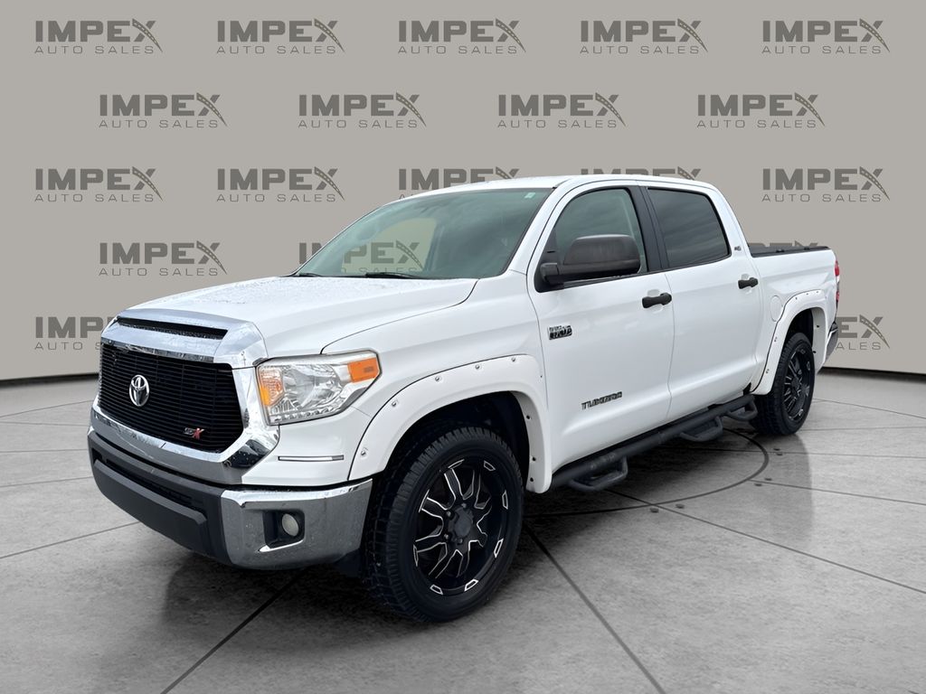 2016 Toyota Tundra SR5's photo