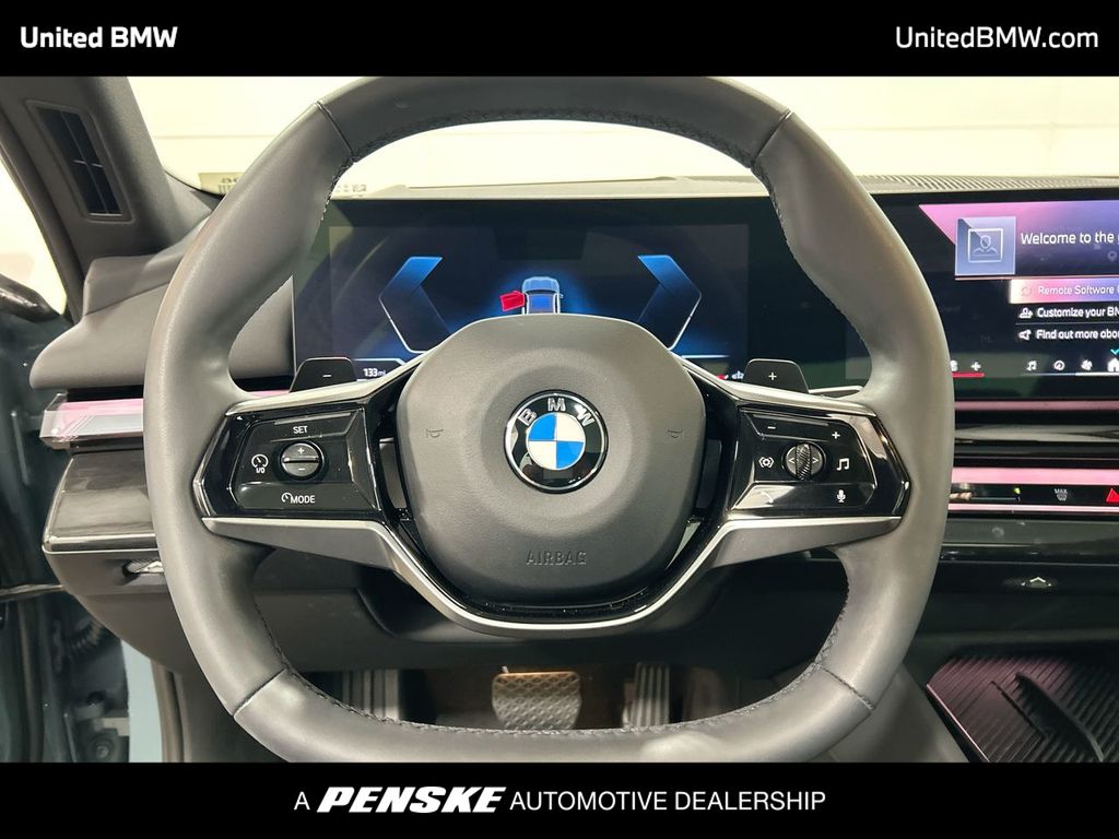 Thumbnail: 2024 BMW 5 Series - 14