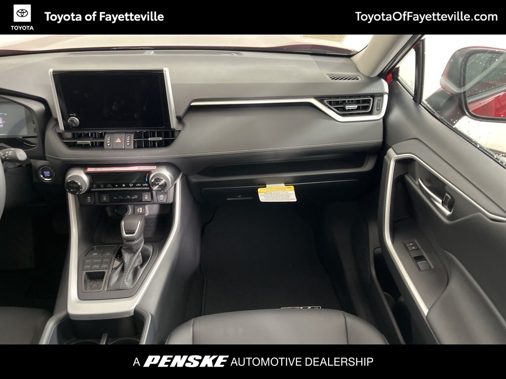 2025 Toyota RAV4 XLE Premium 14