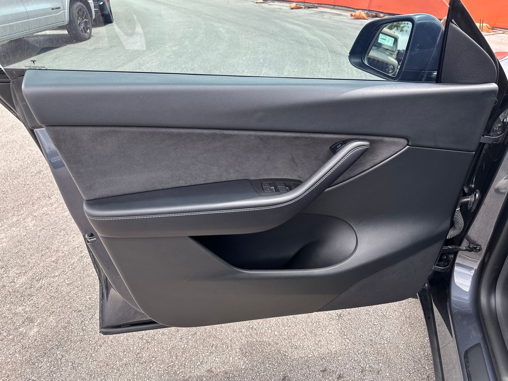 Used Car 2022 Tesla Model Y  Long Range For Sale Under $30,000 In Austin, Texas