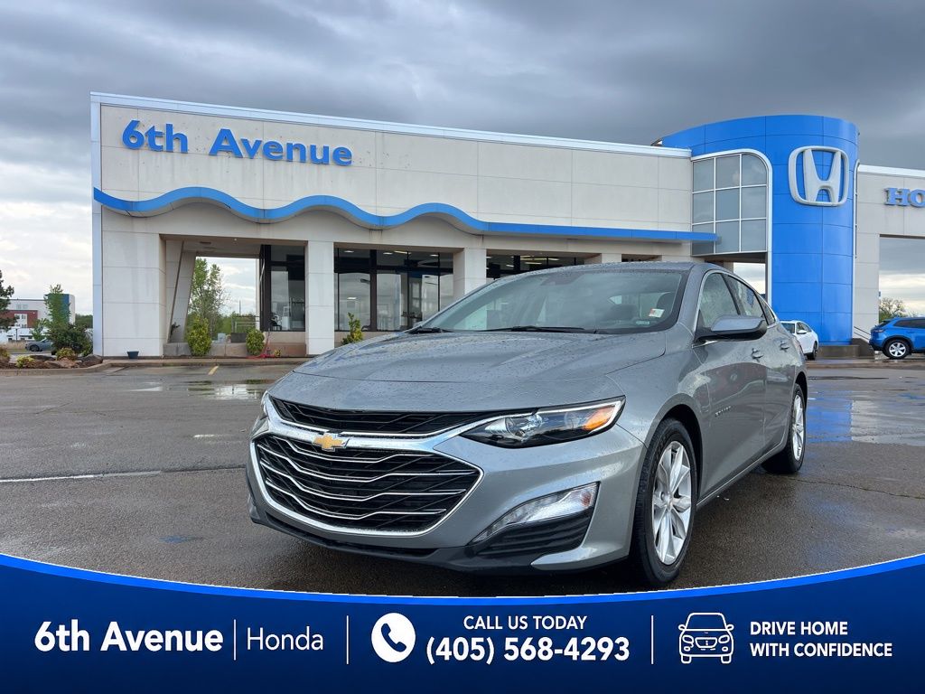 Sterling Gray Metallic 2025 Chevrolet Malibu Sedan Front-Wheel Drive Continuously Variable Transmission