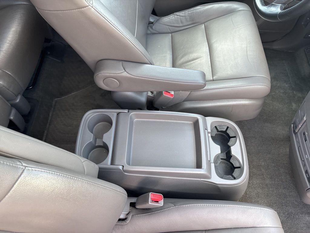 2015 Honda Odyssey Touring Elite photo 28