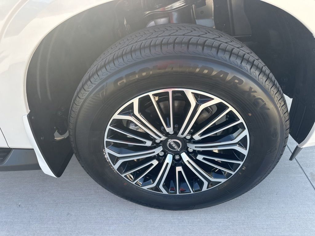 2025 Aspen White Tricoat Nissan Armada SL RWD SUV