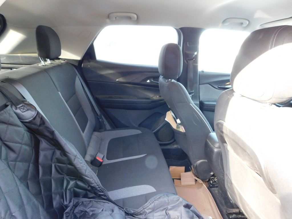 Thumbnail: 2023 Chevrolet TrailBlazer - 5