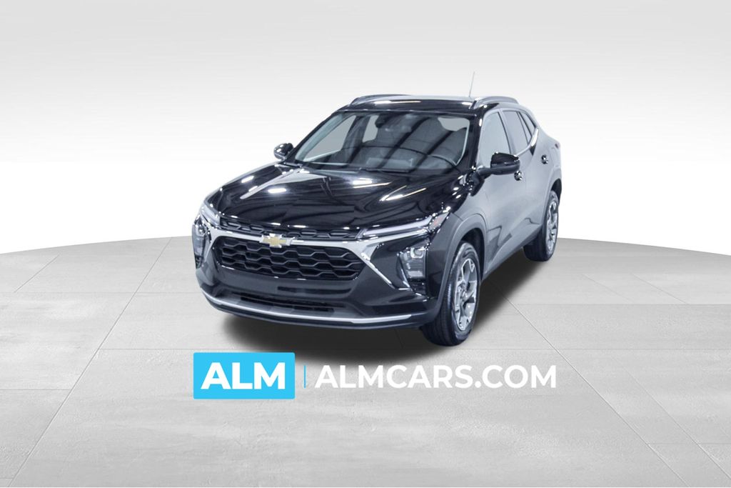 Mosaic Black Metallic 2025 Chevrolet Trax LT FWD SUV / Crossover Front-Wheel Drive 6-Speed Automatic