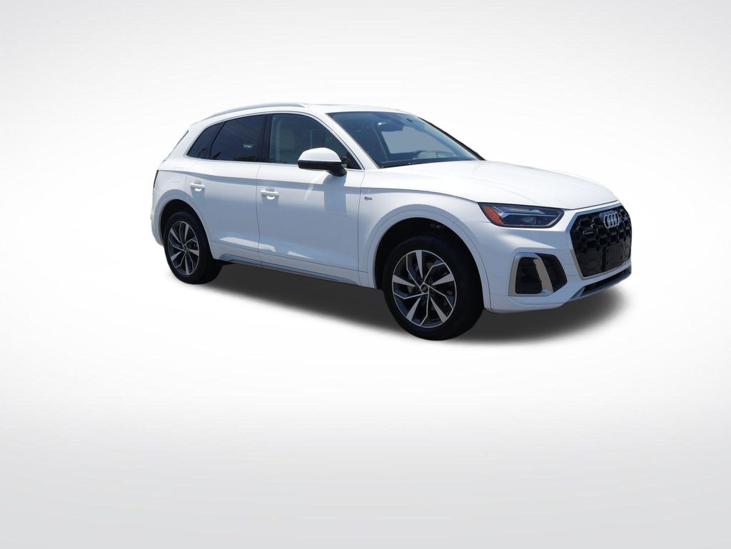 Thumbnail: 2022 Audi Q5 - 7