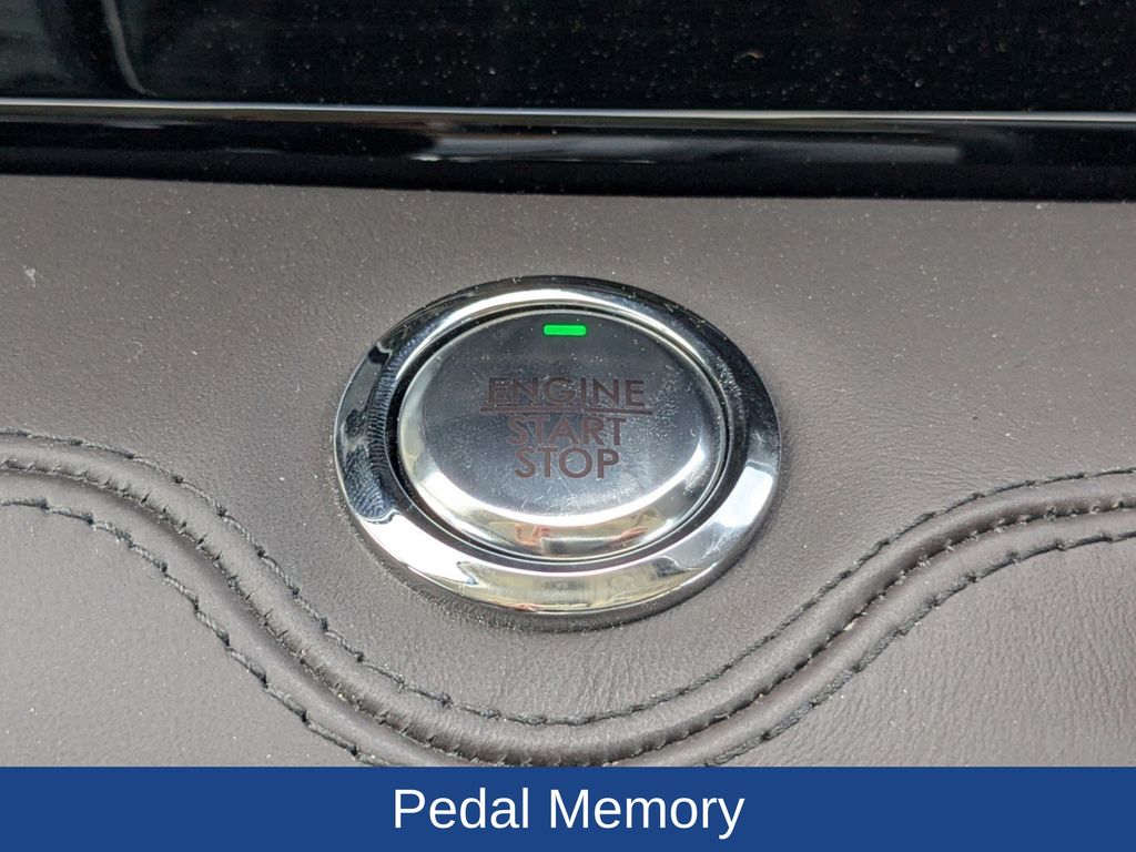 2024 Lincoln Navigator L Black Label