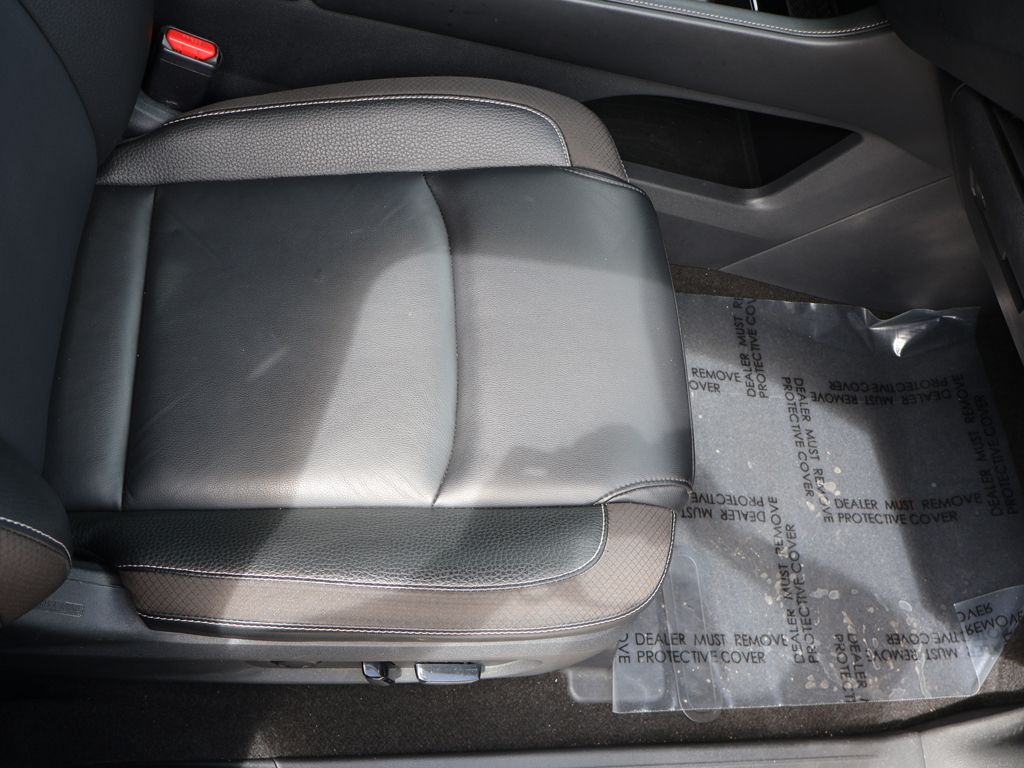 Used 2024 White Nissan SL image 33