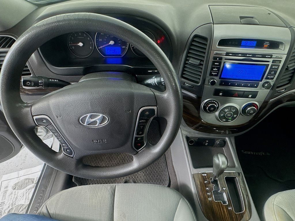 Used Car 2011 Hyundai Santa Fe  Gls For Sale Under $10,000 In Austin, Texas