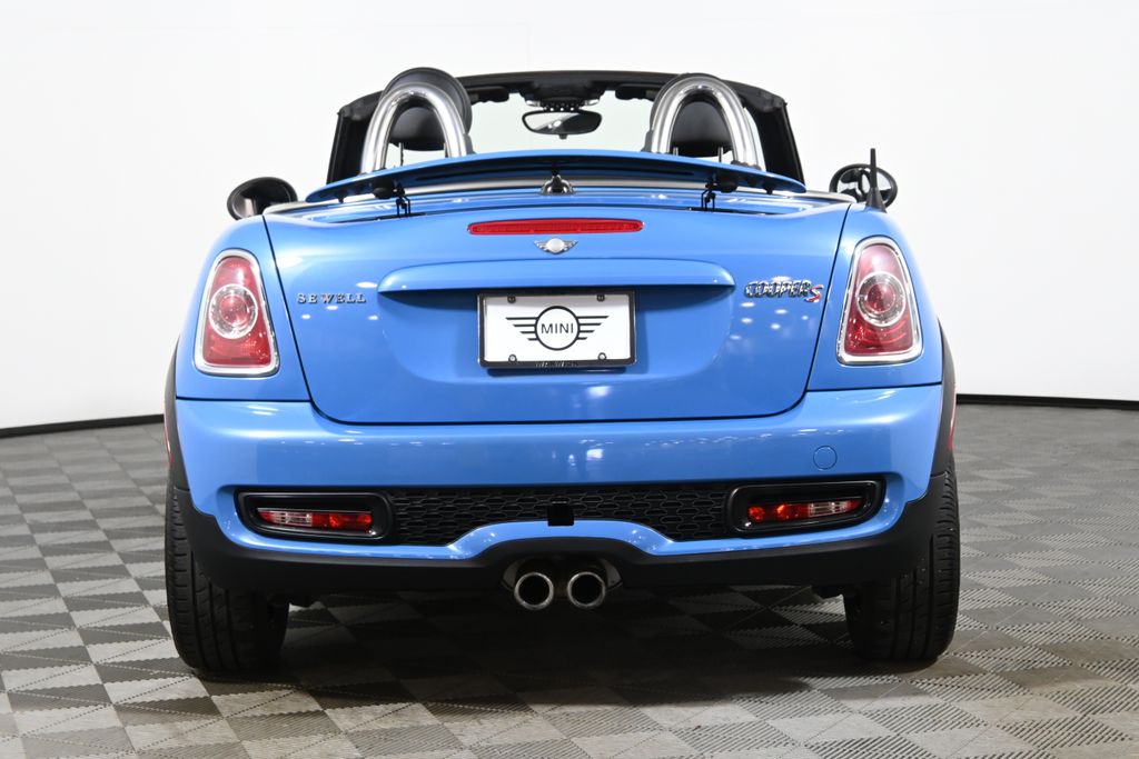2014 MINI Cooper Base 13