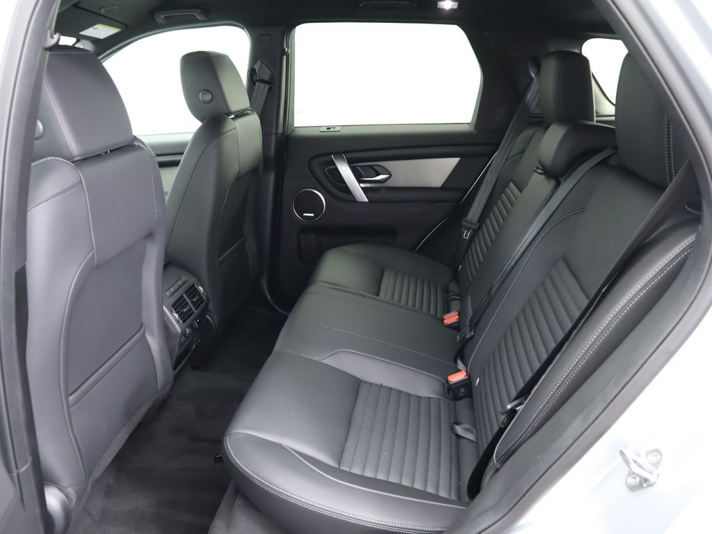 Thumbnail: 2024 Land Rover Discovery Sport - 22