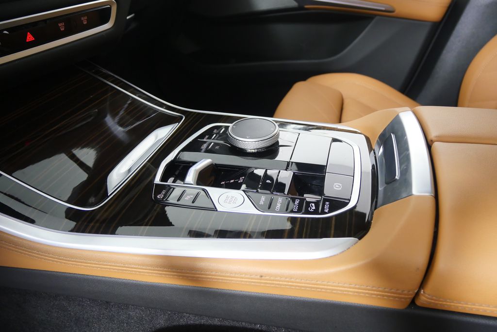2025 BMW X5 xDrive40i 24