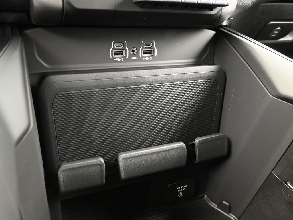 New 2026 Diamond Black Crystal Pearlcoat Ram Big Horn/Lone Star image 25