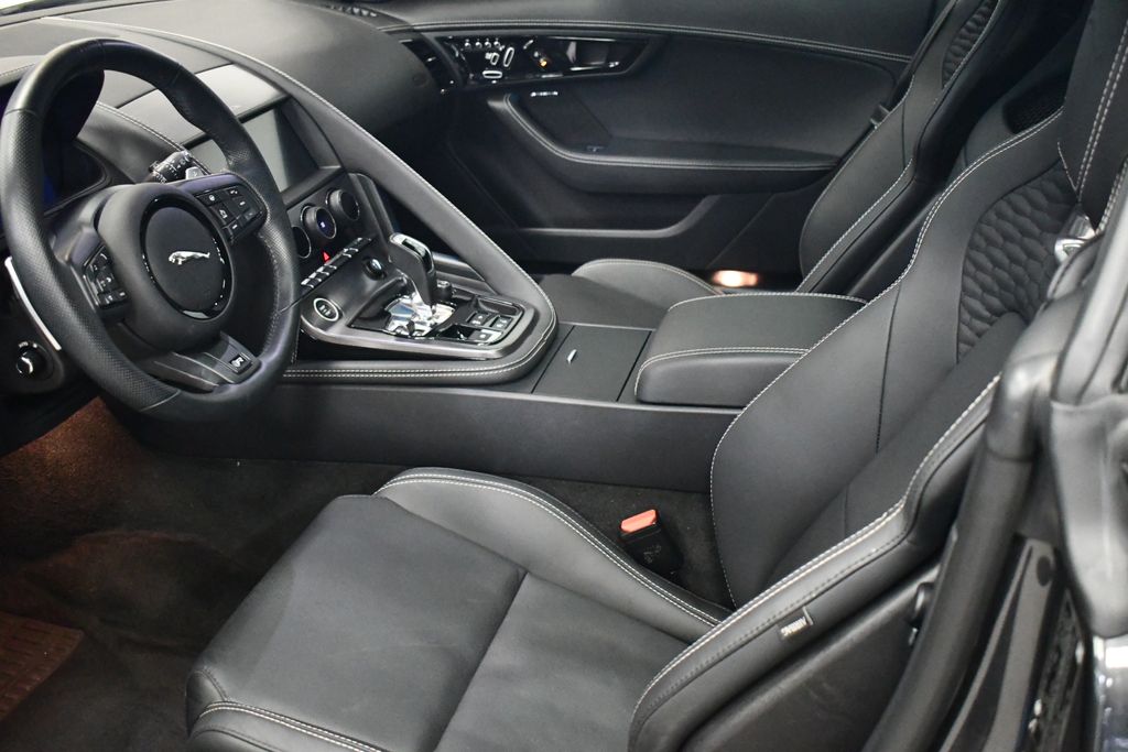 Thumbnail: 2024 Jaguar F-Type - 27