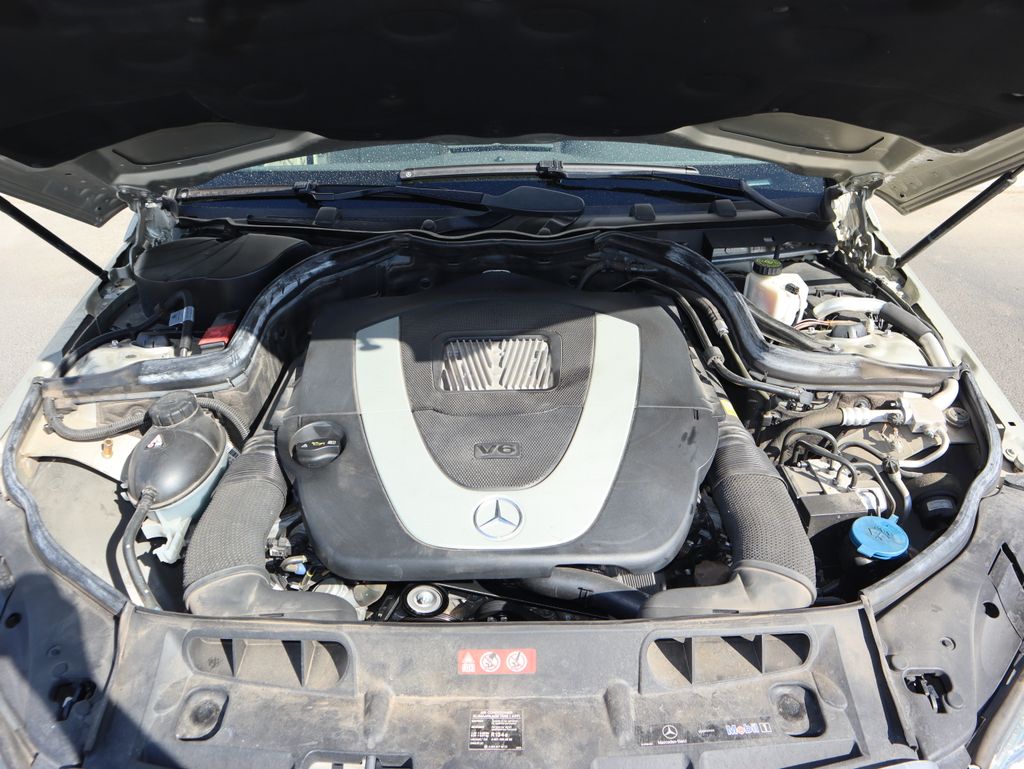 Thumbnail: 2011 Mercedes-Benz C-Class - 13