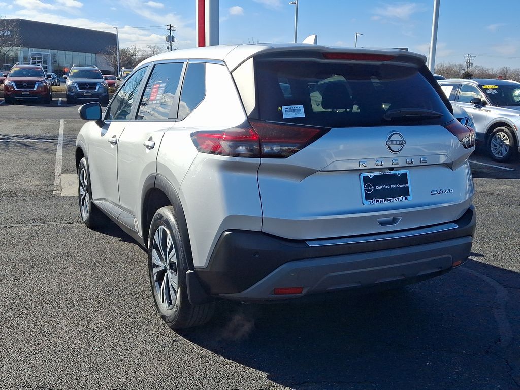 2022 Nissan Rogue SV 4