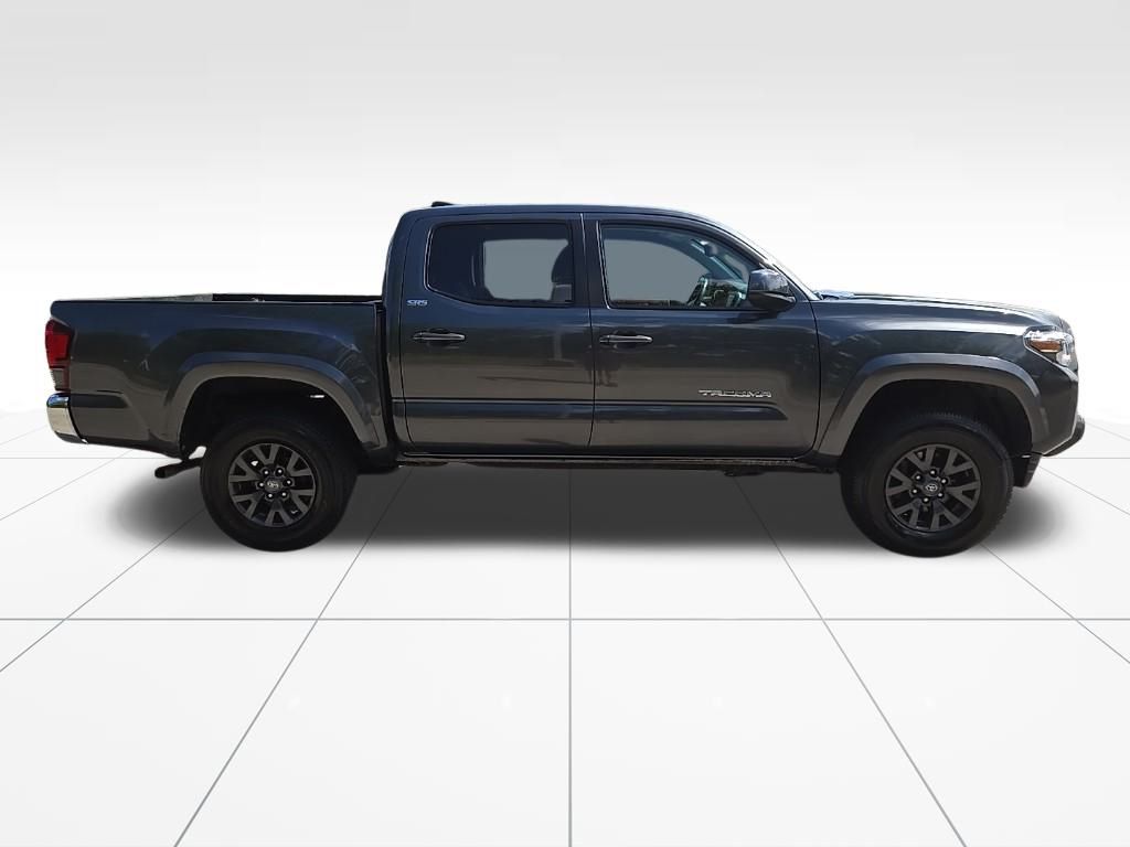 2022 Toyota Tacoma SR5 9