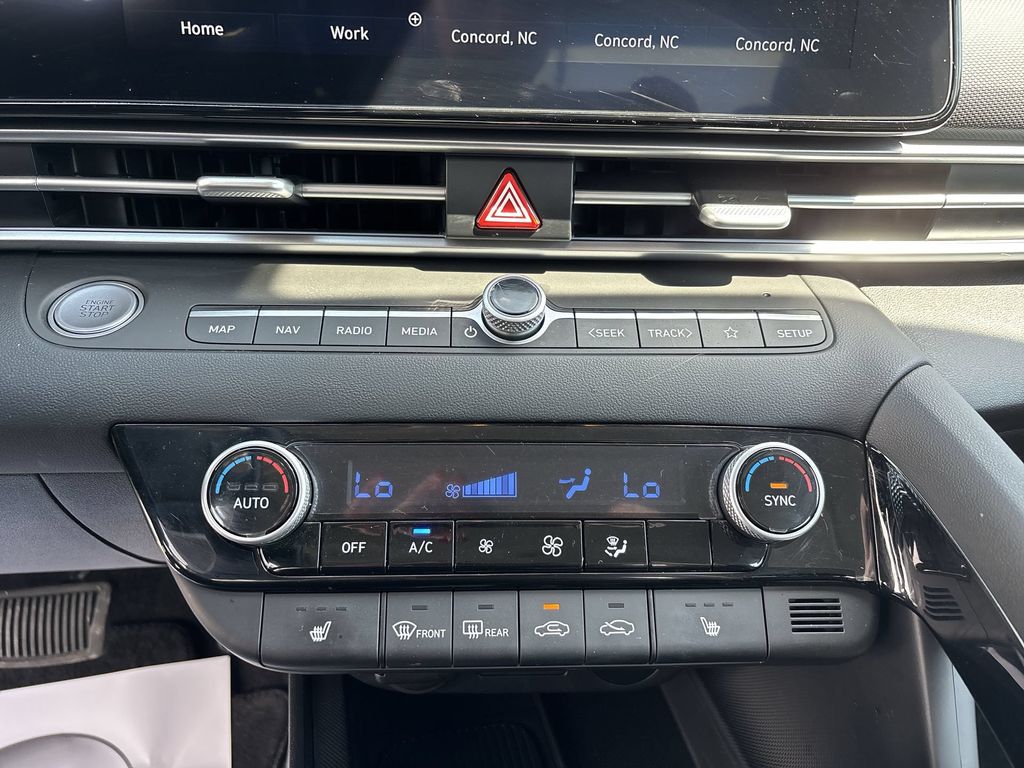 Used 2025 Intense Blue Hyundai SEL Convenience image 17