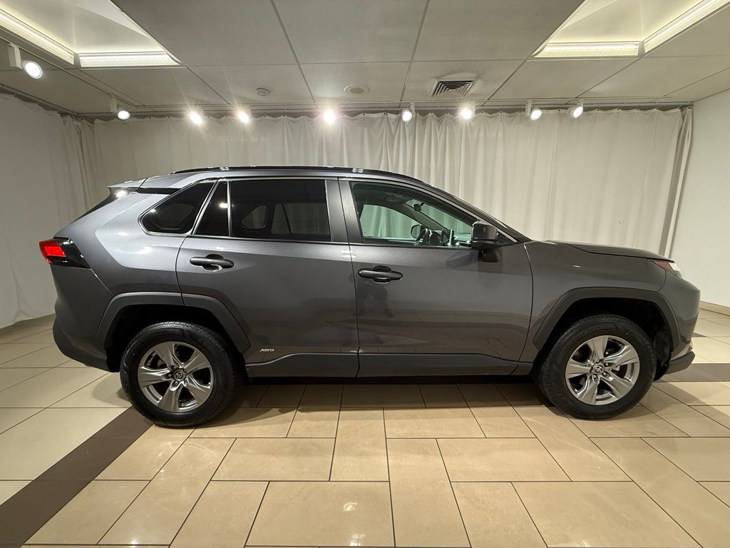 Thumbnail: 2025 Toyota RAV4 - 6