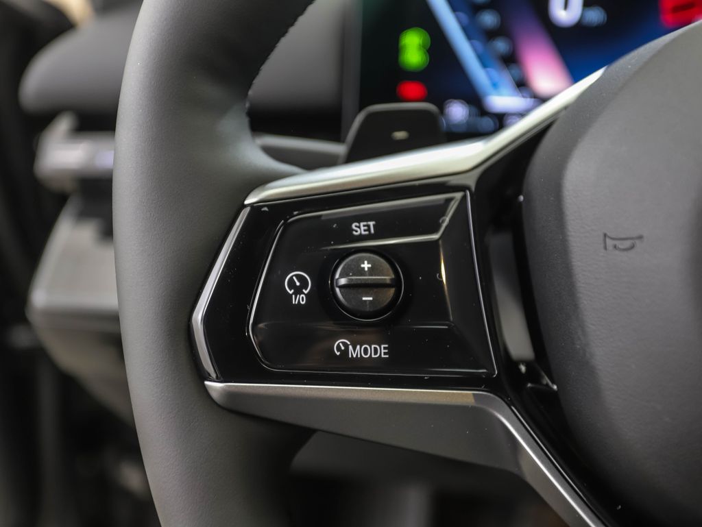 Thumbnail: 2026 BMW 5 Series - 13