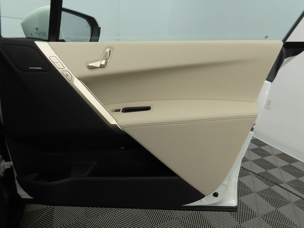 Thumbnail: 2026 BMW iX - 25