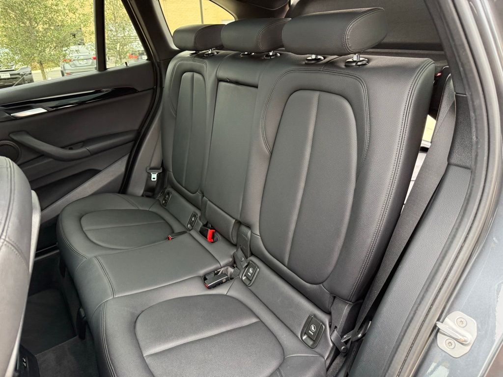 Thumbnail: 2019 BMW X1 - 23