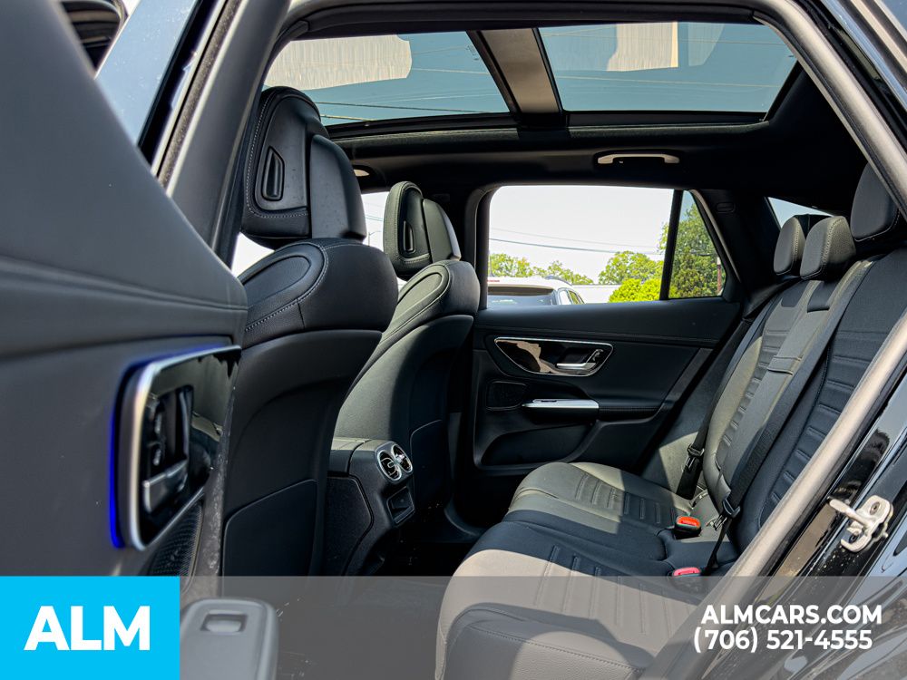 Used 2025 Black Mercedes-Benz GLC 300 image 12
