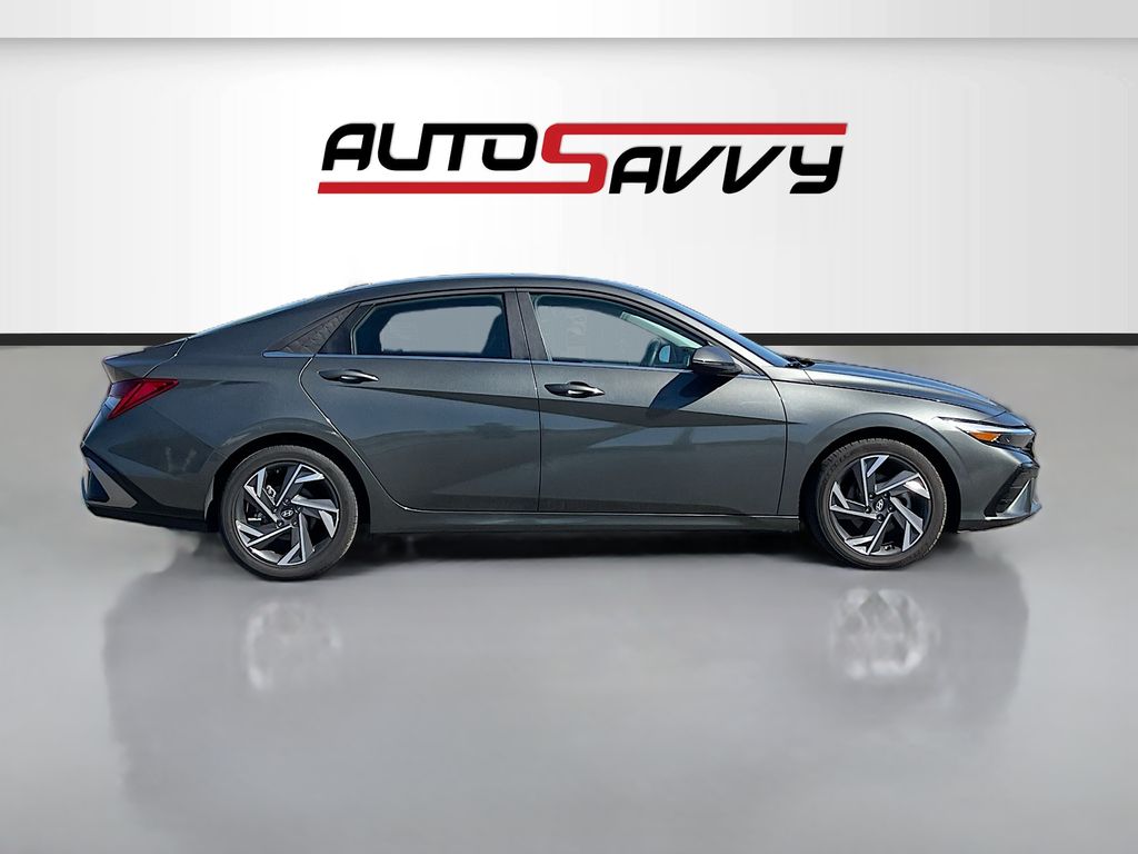 Used 2025 Gray Hyundai Limited image 8