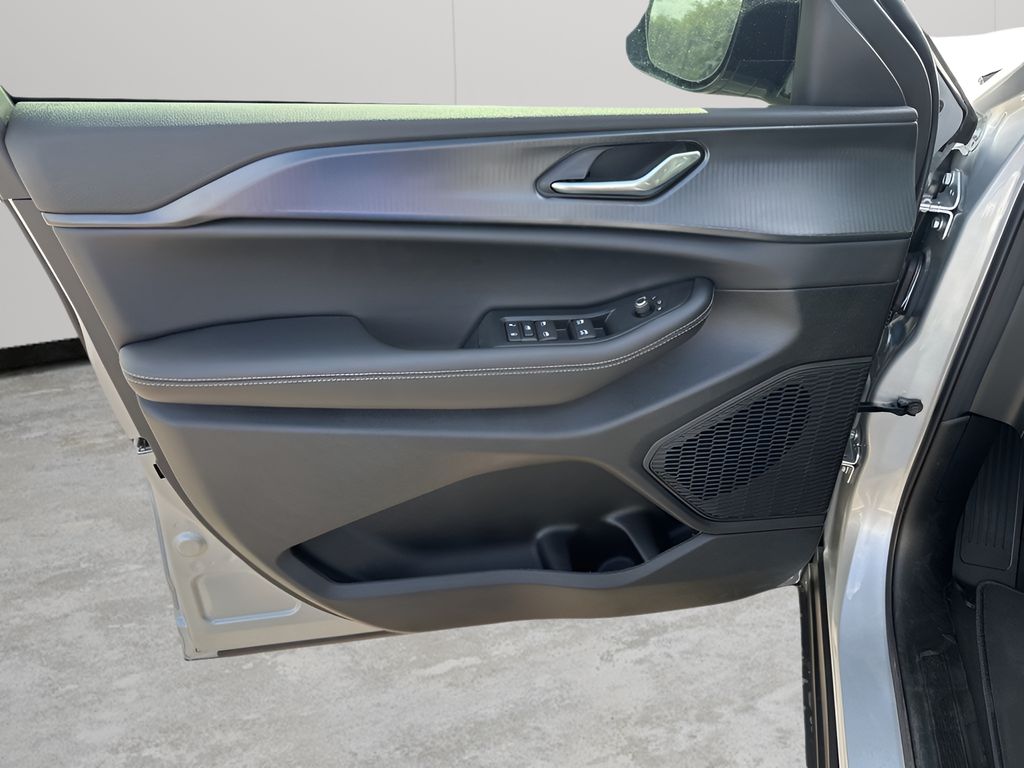 New Car 2025 Jeep Grand Cherokee  For Sale Under $40,000 In Austin, Texas