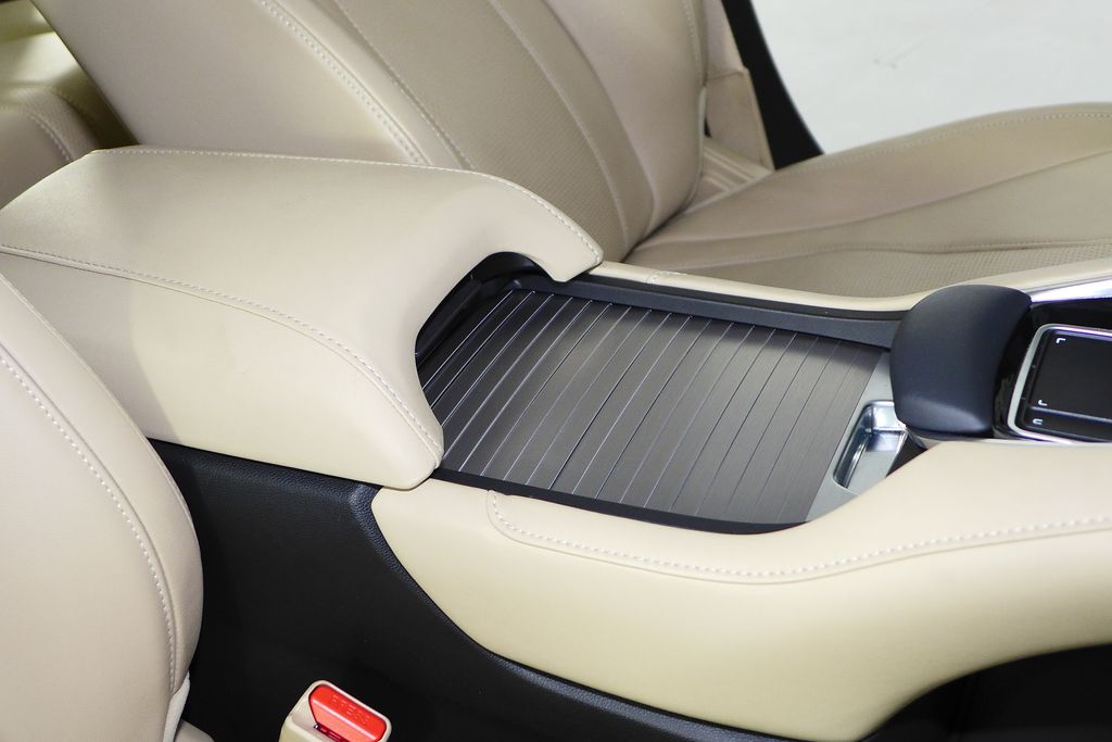 Thumbnail: 2022 Acura RDX - 16