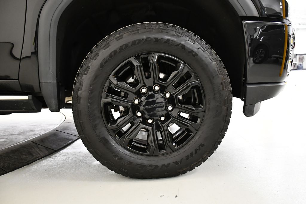 Thumbnail: 2023 GMC Sierra 2500 - 13