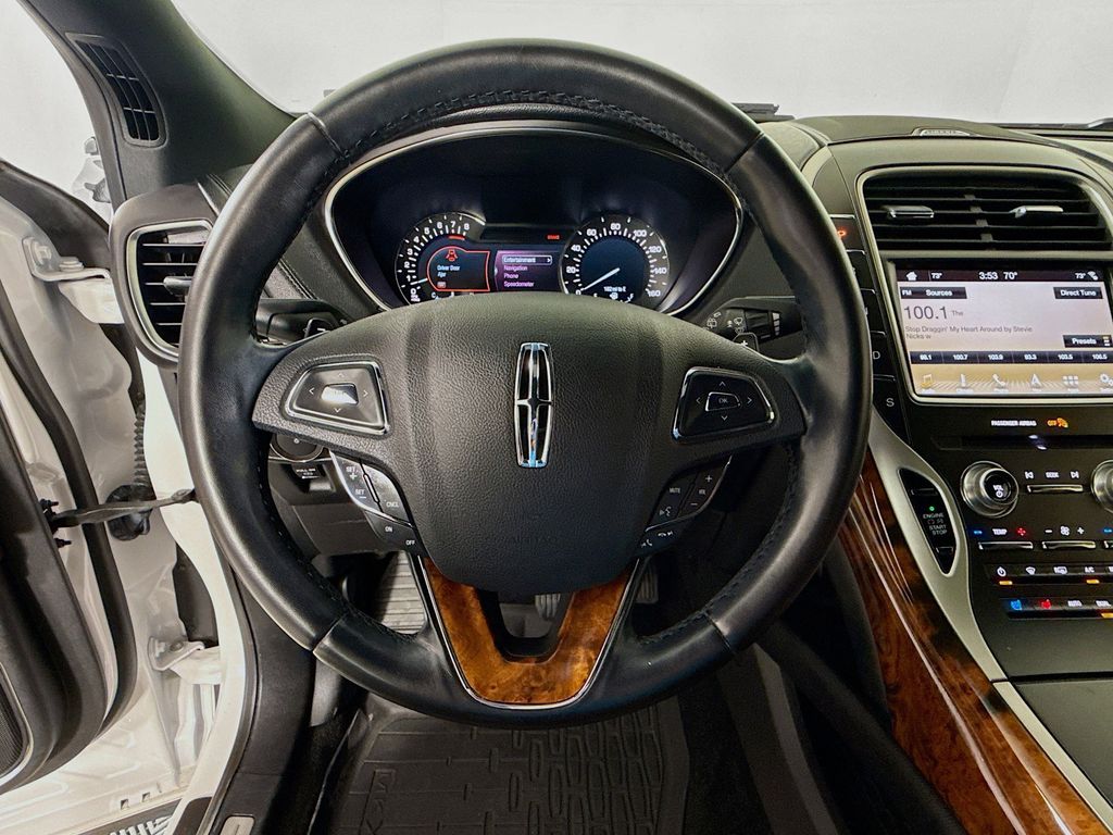 Thumbnail: 2018 Lincoln MKX - 11